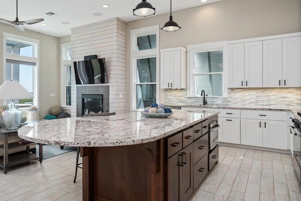 Fireplace, Interior, Kitchen, Pendant Lights, Recessed Lighting, Wood Texture Flooring