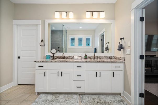 Bathroom, Dual Sink Vanities, Interior