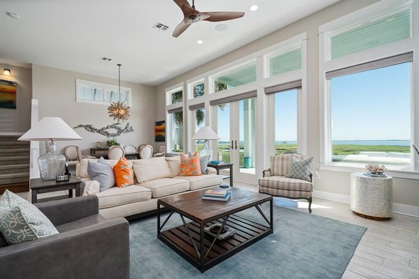 Interior, Living room, Pendant Lights, Recessed Lighting, Water, Wood Texture Flooring
