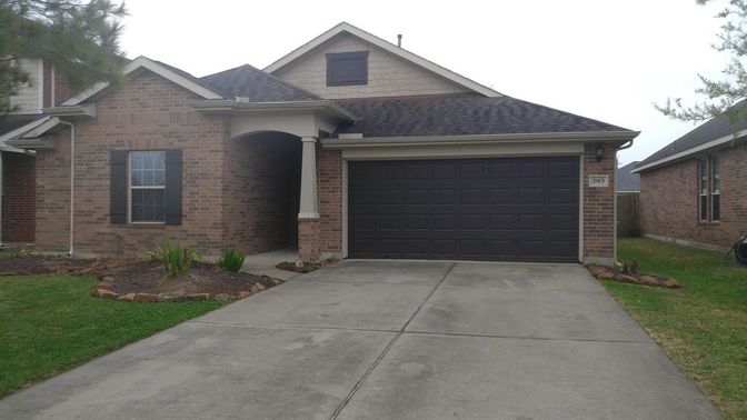 Attached, Exterior, Facade, Brick Facade, Brick Traditional