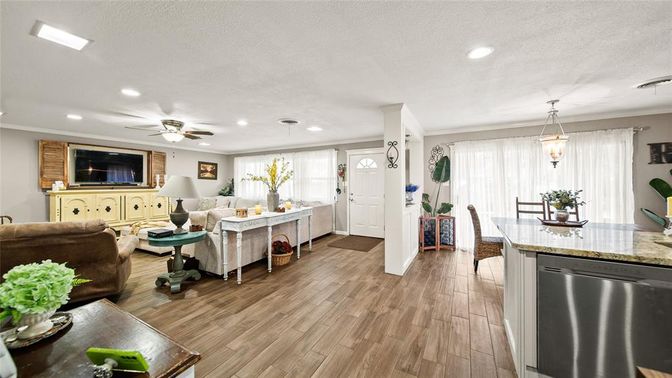 Dining room, Interior, Kitchen, Living room, Pendant Lights, Recessed Lighting, Wood Texture Flooring