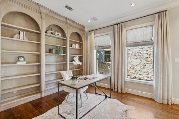 Home Office, Interior, Recessed Lighting, Wood Texture Flooring