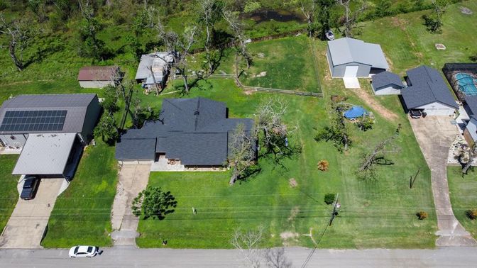 Exterior, Drone