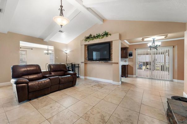 Chandelier, Interior, Living room