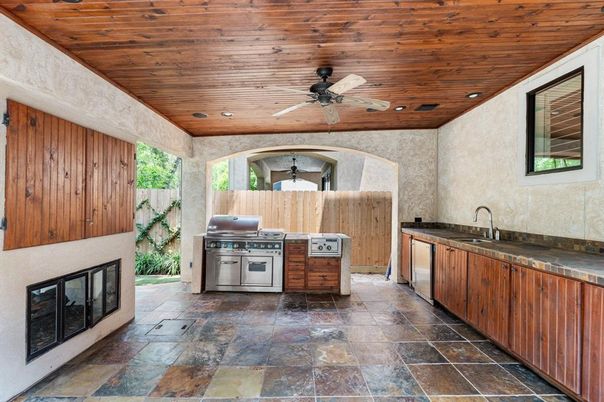 Interior, Recessed Lighting, Stainless Steel Appliances, Wooden Ceilings