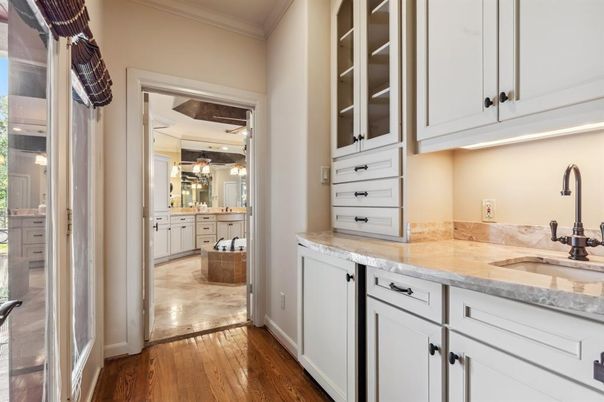 Bathroom, Chandelier, Dual Sink Vanities, Interior, Pendant Lights, Wood Texture Flooring