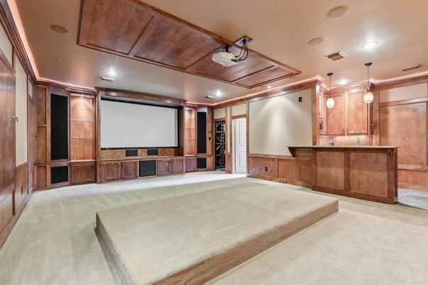 Interior, Pendant Lights, Projection Screen, Recessed Lighting, Theatre Room