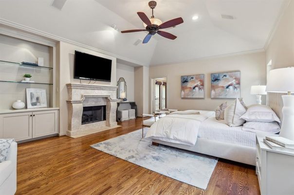 Bedroom, Fireplace, Interior, Recessed Lighting, Wood Texture Flooring