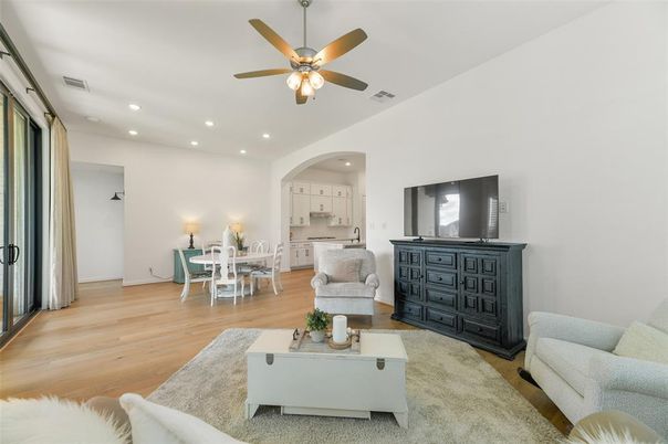Dining room, Interior, Living room, Recessed Lighting, Wood Texture Flooring