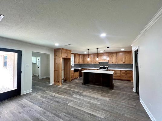 Interior, Kitchen, Pendant Lights, Recessed Lighting, Wood Texture Flooring