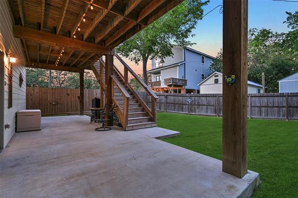 Backyard, Exterior