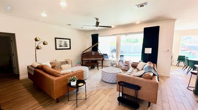 Interior, Living room, Piano, Recessed Lighting, Wood Texture Flooring