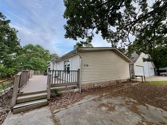 Backyard, Detached Garage, Exterior