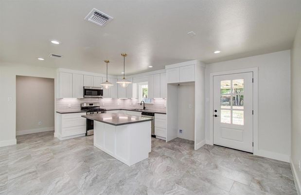 Interior, Kitchen, Pendant Lights, Recessed Lighting, Stainless Steel Appliances