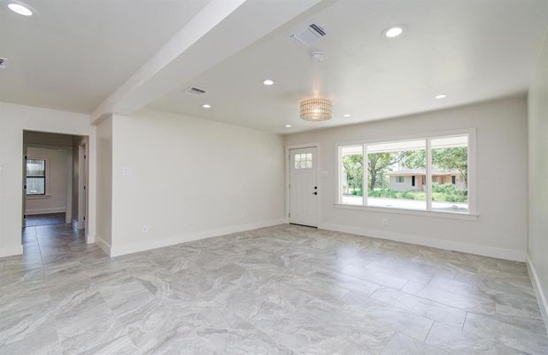 Chandelier, Empty room, Interior, Marble, Recessed Lighting