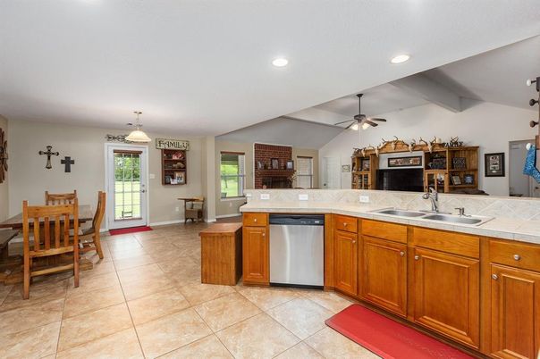 Dining room, Interior, Kitchen, Recessed Lighting, Tile Countertops