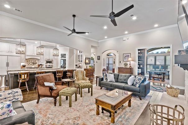 Dining room, Interior, Kitchen, Living room, Pendant Lights, Recessed Lighting, Stainless Steel Appliances, Wood Texture Flooring