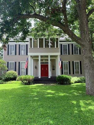 Exterior, Facade, Georgian