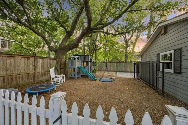 Backyard, Exterior, Playground