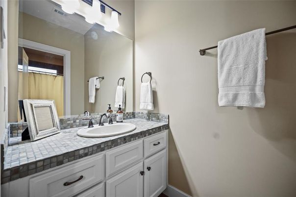 Bathroom, Interior, Tile Countertops