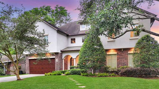 Attached, Exterior, Facade, Brick Facade, French Provincial