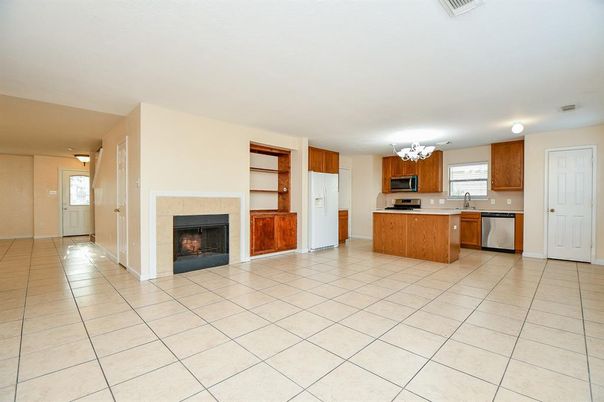 Fireplace, Interior, Kitchen, Stainless Steel Appliances