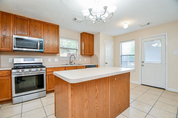 Chandelier, Interior, Kitchen, Stainless Steel Appliances
