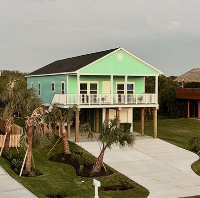 Backyard, Exterior, Facade, Farmhouse