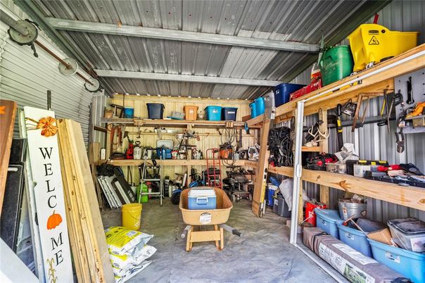 Garage, Interior