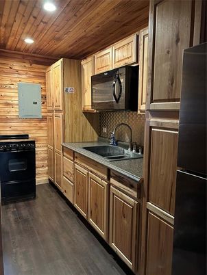 Interior, Kitchen, Recessed Lighting, Wooden Ceilings, Wood Texture Flooring, Wooden Walls