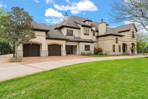 Attached, Backyard, Exterior, Facade, French Provincial