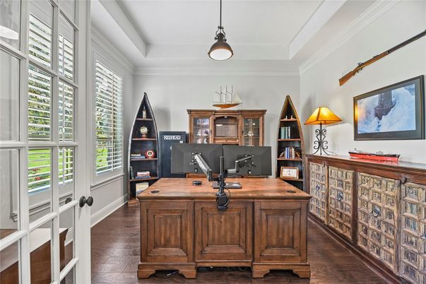 Home Office, Interior, Pendant Lights, Wood Texture Flooring