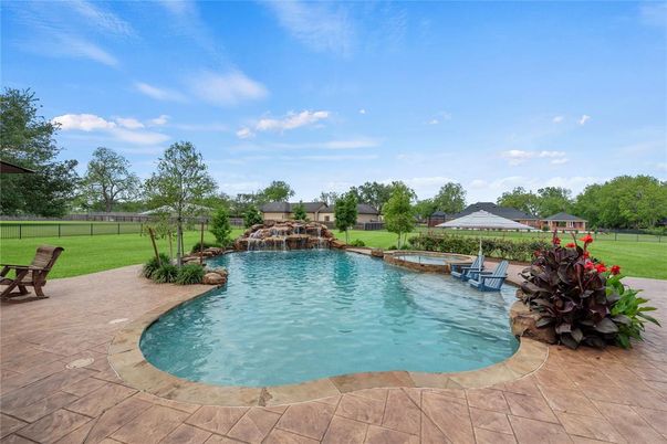 Backyard, Exterior, Pool