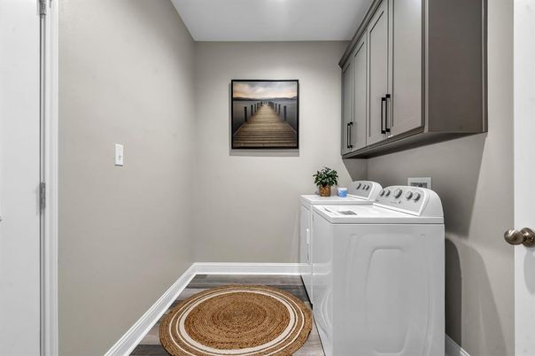 Interior, Washer, Wood Texture Flooring