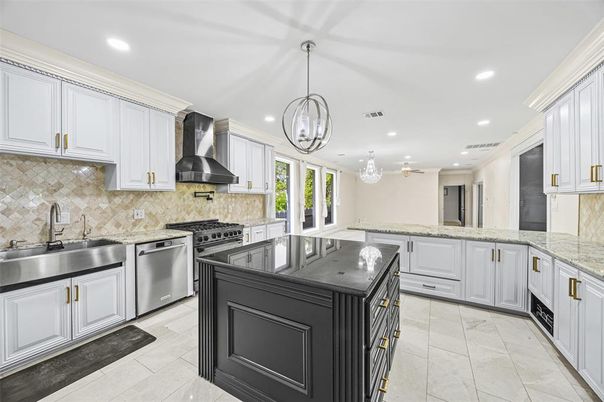 Interior, Kitchen, Pendant Lights, Recessed Lighting, Stainless Steel Appliances
