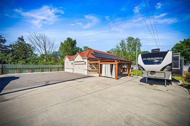 Detached Garage, Exterior, Solar Panels