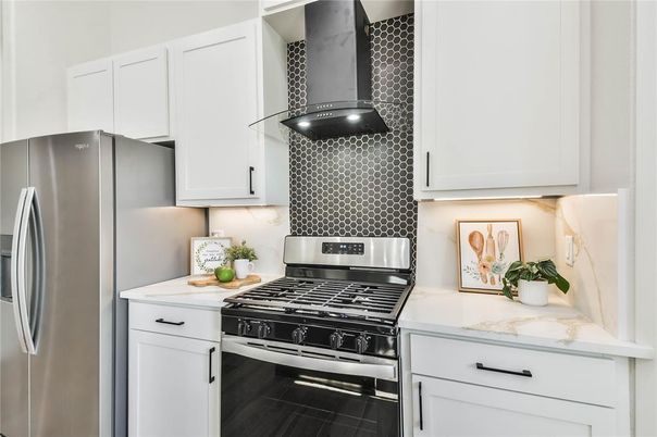 Interior, Kitchen, Stainless Steel Appliances