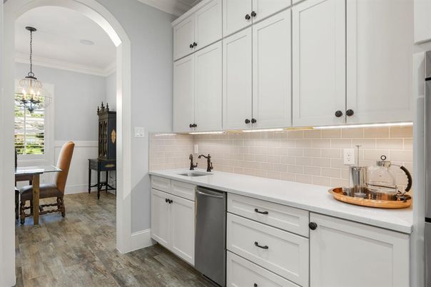 Dining room, Interior, Kitchen, Pendant Lights, Stainless Steel Appliances, Wood Texture Flooring