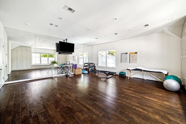 Fitness Equipment, Interior, Recessed Lighting, Wood Texture Flooring