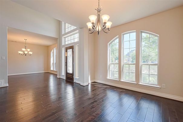 Chandelier, Empty room, Interior, Wood Texture Flooring