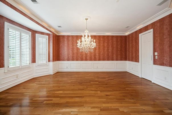 Chandelier, Empty room, Interior, Wood Texture Flooring