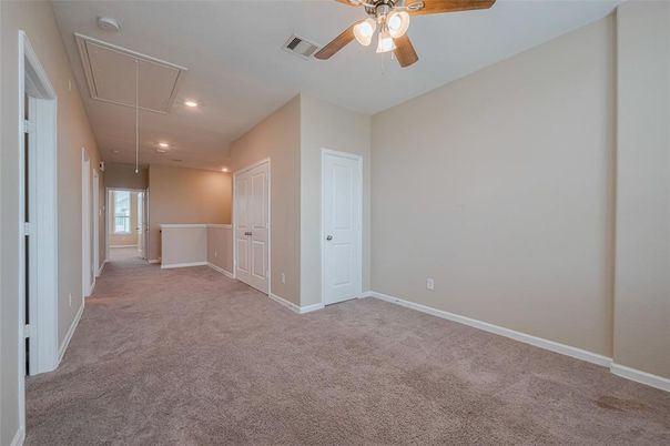 Empty room, Interior, Recessed Lighting