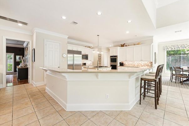 Dining room, Interior, Kitchen, Pendant Lights, Recessed Lighting, Stainless Steel Appliances