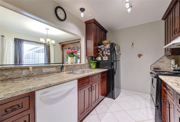 Chandelier, Interior, Kitchen