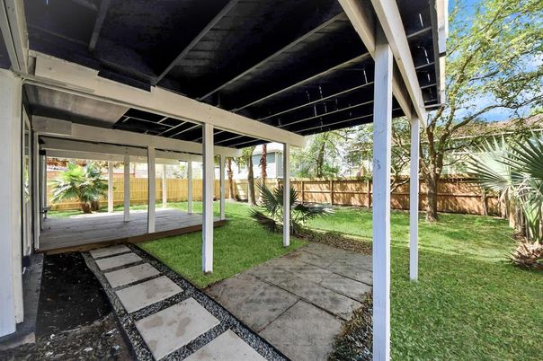 Backyard, Exterior