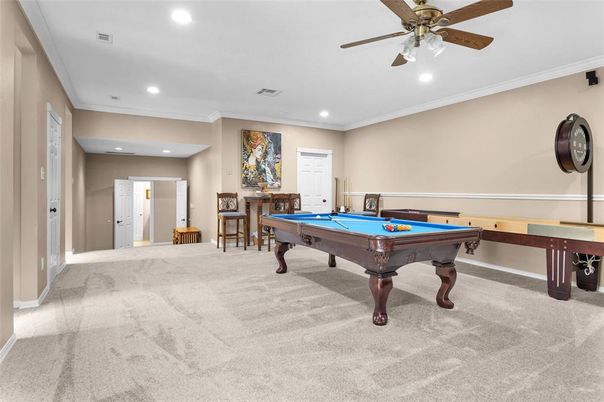 Billiard Table, Game Room, Interior, Recessed Lighting
