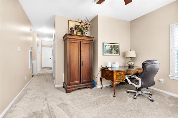 Home Office, Interior