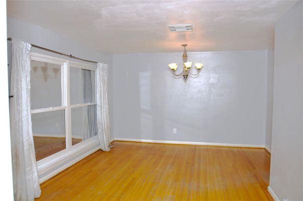 Chandelier, Empty room, Interior, Wood Texture Flooring