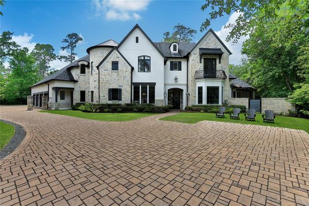 Backyard, Exterior, Facade, French Provincial