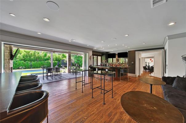 Interior, Recessed Lighting, Wood Texture Flooring